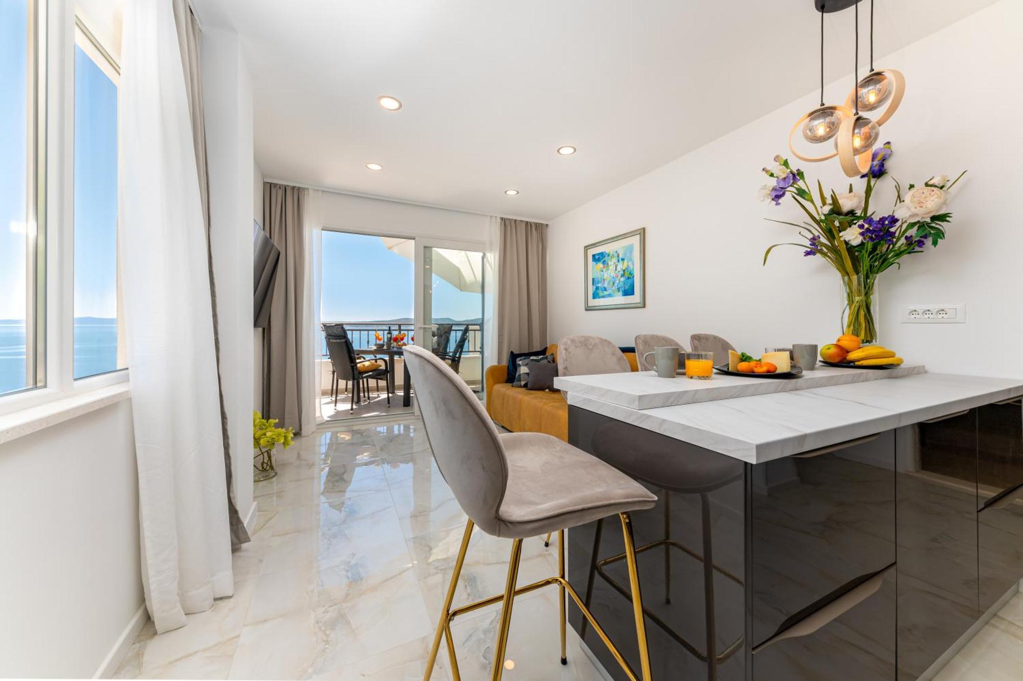 Seaview Apartments Nives เบรลา ภายนอก รูปภาพ