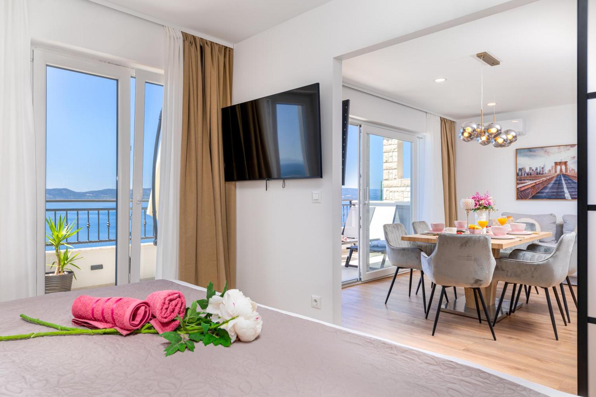 Seaview Apartments Nives เบรลา ภายนอก รูปภาพ