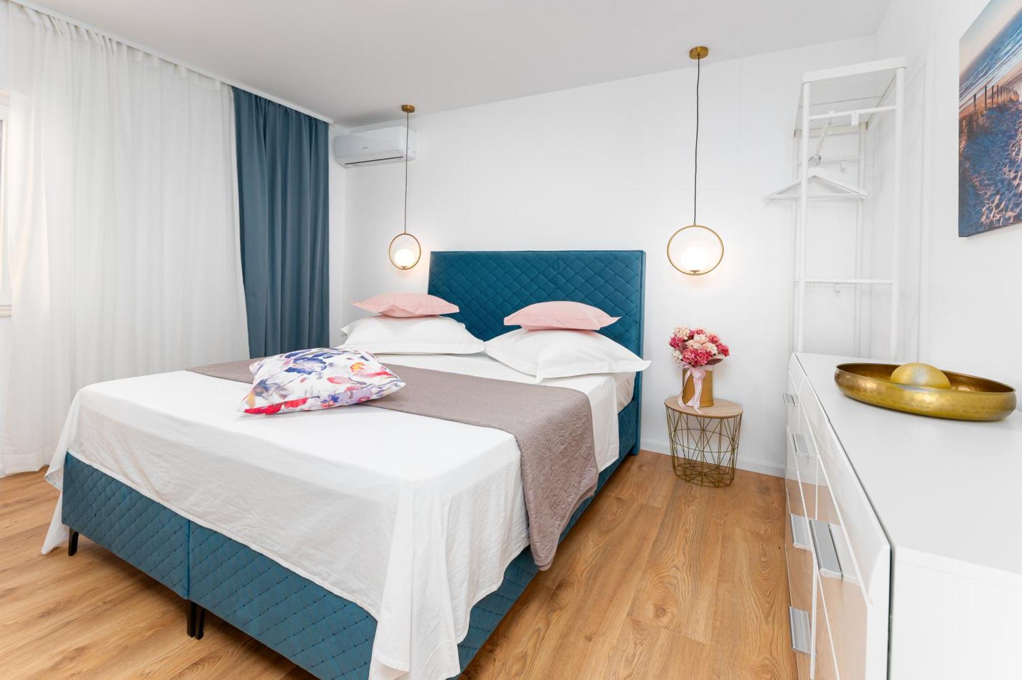Seaview Apartments Nives เบรลา ภายนอก รูปภาพ